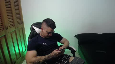 danteread online show from February 16, 10:43 pm