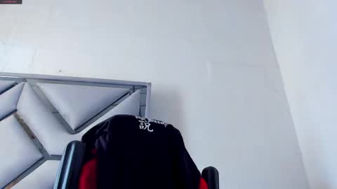 Dante online show from December 5, 6:48 pm