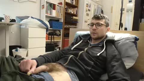 Daniel online show from April 22, 6:23 pm