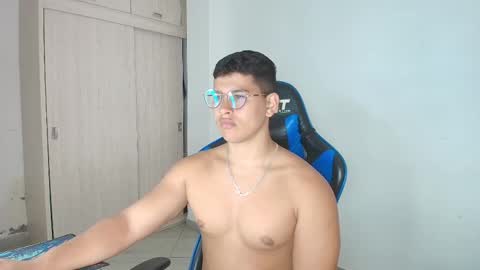 Dantraxx online show from February 19, 6:32 pm