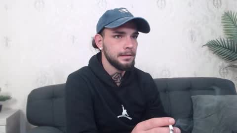 Danyel online show from October 3, 7:52 pm