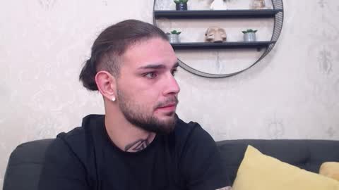 Danyel online show from November 8, 10:57 pm