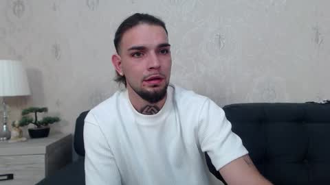 Danyel online show from October 12, 8:03 pm