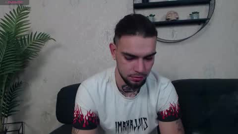 Danyel online show from November 3, 8:10 pm