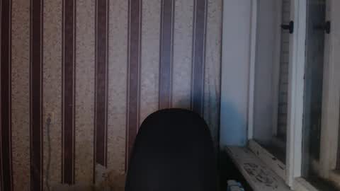 darienlarge online show from February 16, 11:37 pm