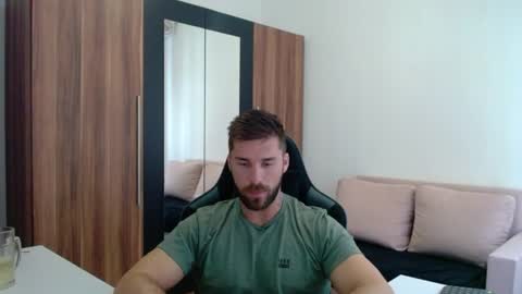 darius_94 online show from July 16, 10:44 am