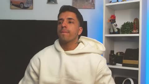 Darius Phoenix  online show from January 24, 11:37 am