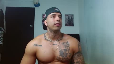 Darius Phoenix  online show from October 10, 10:34 pm