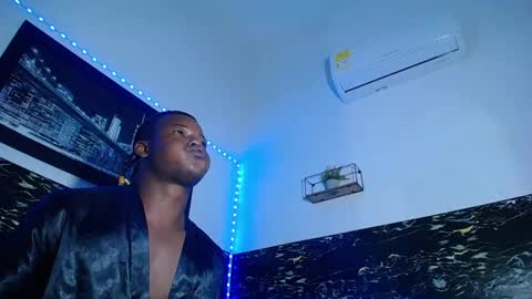 Chris  online show from October 16, 6:16 pm