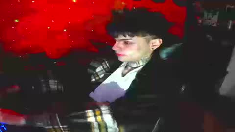 Snapshot of darkness_prince_x chatting on September 24, 4:12 am online show from September 24, 4:12 am