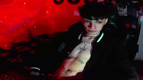 Snapshot of darkness_prince_x chatting on September 13, 4:02 am online show from September 13, 4:02 am