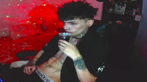 Snapshot of darkness_prince_x chatting on September 21, 7:41 am online show from September 21, 7:41 am