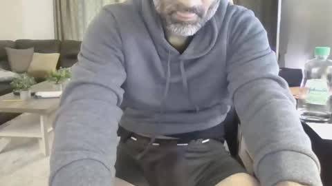 Snapshot of darryl43321 chatting on December 19, 6:23 pm darryl43321 online show from December 19, 6:23 pm