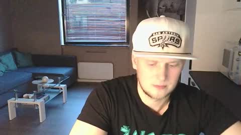 Snapshot of dartanjanas chatting on September 11, 5:45 pm Dario online show from September 11, 5:45 pm