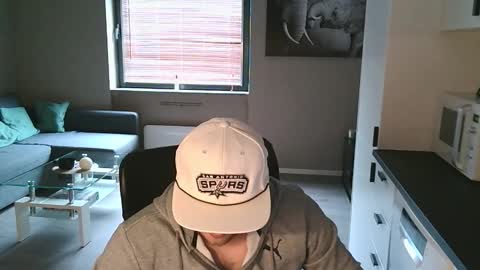 Snapshot of dartanjanas chatting on October 5, 11:58 am Dario online show from October 5, 11:58 am