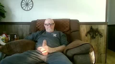 dave571960 online show from April 12, 11:00 am