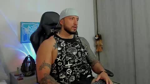 DAVE MAX online show from October 3, 4:45 pm