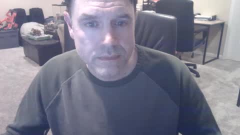 Snapshot of daved14u chatting on January 22, 7:03 am daved14u online show from January 22, 7:03 am