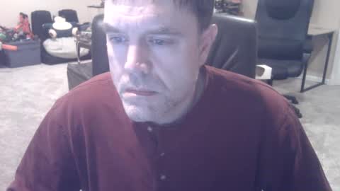 Snapshot of daved14u chatting on December 9, 6:13 am daved14u online show from December 9, 6:13 am