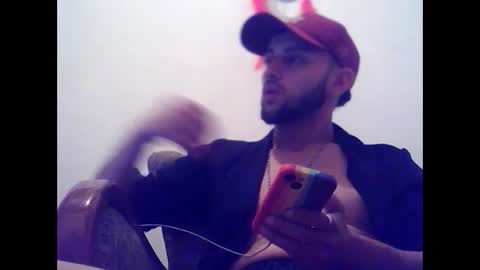 Snapshot of david23vergota chatting on September 15, 11:17 pm david23vergota online show from September 15, 11:17 pm