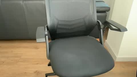 Snapshot of david_1987_cs chatting on March 3, 7:39 am Skinny Big online show from March 3, 7:39 am