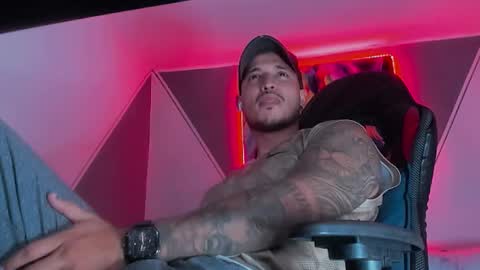 Snapshot of david__ox chatting on September 26, 5:27 am david__ox online show from September 26, 5:27 am