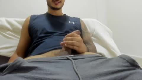 Snapshot of david__ox chatting on December 18, 10:35 pm david__ox online show from December 18, 10:35 pm