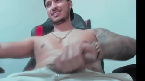 Snapshot of david__ox chatting on February 9, 11:04 pm david__ox online show from February 9, 11:04 pm