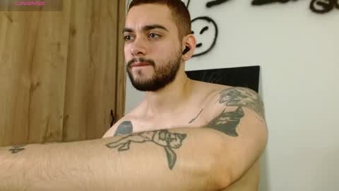 Twitter davidsanctum online show from April 19, 4:34 am