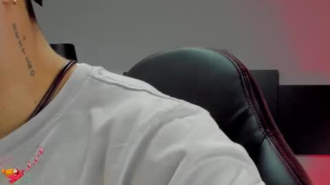 David Jons online show from December 31, 1:04 am