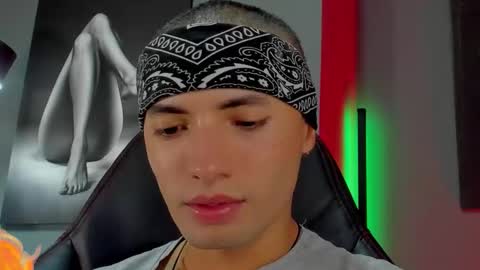 David Jons online show from October 22, 12:24 am