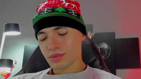 David Jons online show from December 10, 11:42 pm