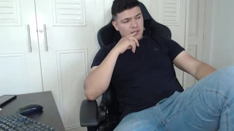 Snapshot of david_smit_ chatting on January 14, 7:00 pm david smit online show from January 14, 7:00 pm