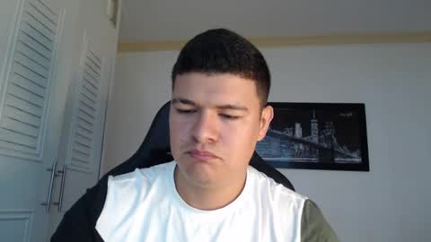 Snapshot of david_smit_ chatting on January 29, 1:07 pm david smit online show from January 29, 1:07 pm