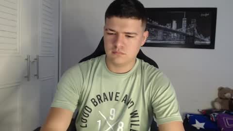 Snapshot of david_smit_ chatting on December 31, 8:45 pm david smit online show from December 31, 8:45 pm