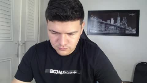 Snapshot of david_smit_ chatting on December 7, 3:19 pm david smit online show from December 7, 3:19 pm