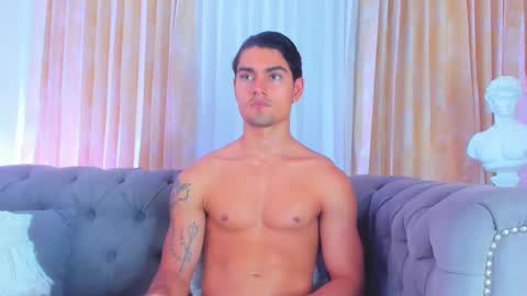 Snapshot of davidaponte017 chatting on February 26, 7:36 pm davidaponte online show from February 26, 7:36 pm