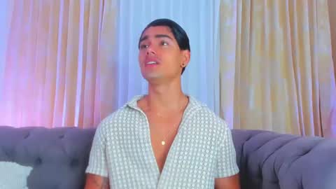 Snapshot of davidaponte017 chatting on March 9, 12:42 pm davidaponte online show from March 9, 12:42 pm