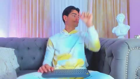 Snapshot of davidaponte017 chatting on February 16, 1:05 pm davidaponte online show from February 16, 1:05 pm