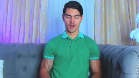 Snapshot of davidaponte017 chatting on February 13, 8:24 pm davidaponte online show from February 13, 8:24 pm