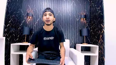 David online show from February 20, 12:15 pm