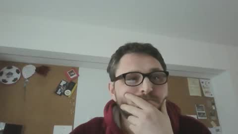 Snapshot of davidweys chatting on February 14, 7:28 am davidweys online show from February 14, 7:28 am