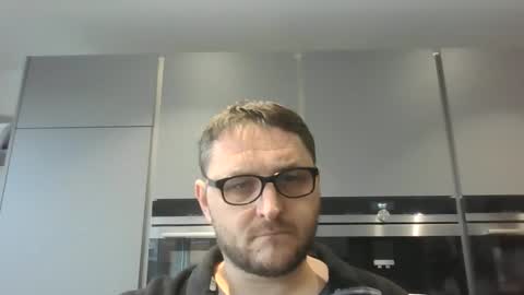 Snapshot of davidweys chatting on February 28, 7:48 am davidweys online show from February 28, 7:48 am