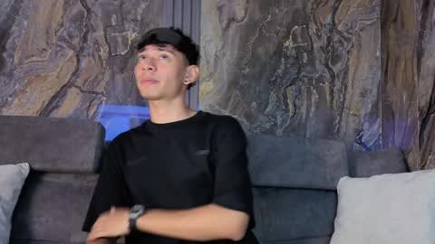 David online show from April 14, 8:19 pm