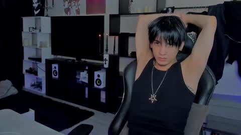 davis online show from February 13, 8:03 pm