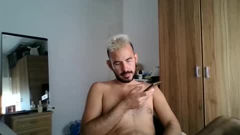 Snapshot of davomagno chatting on September 28, 2:59 pm davomagno online show from September 28, 2:59 pm