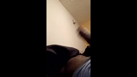 dawgshort858 online show from May 9, 3:51 am