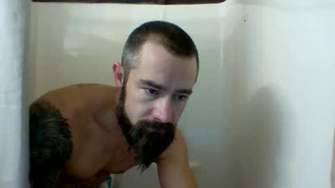 Snapshot of ddady22 chatting on December 16, 11:22 am ddady22 online show from December 16, 11:22 am