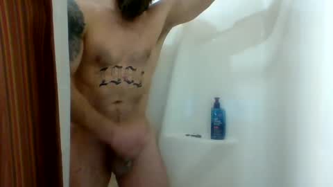 Snapshot of ddady22 chatting on December 23, 12:08 pm ddady22 online show from December 23, 12:08 pm