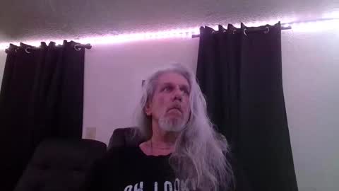 deaconoddeye online show from January 6, 10:47 pm